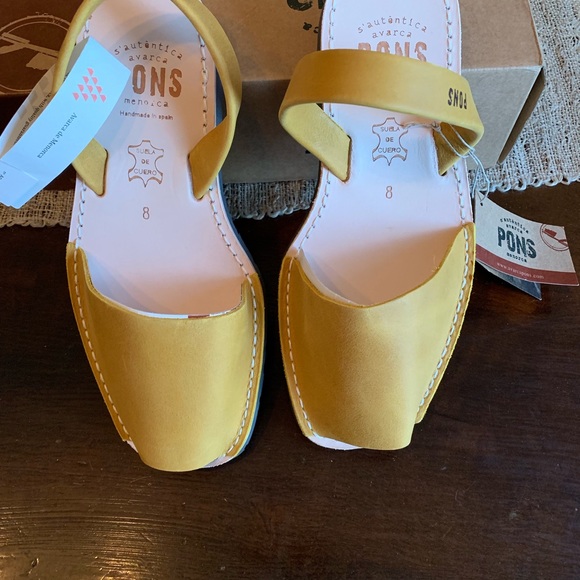 ⭐️HP!⭐️ Pons Avarcas Classic in Saffron - Picture 2 of 5